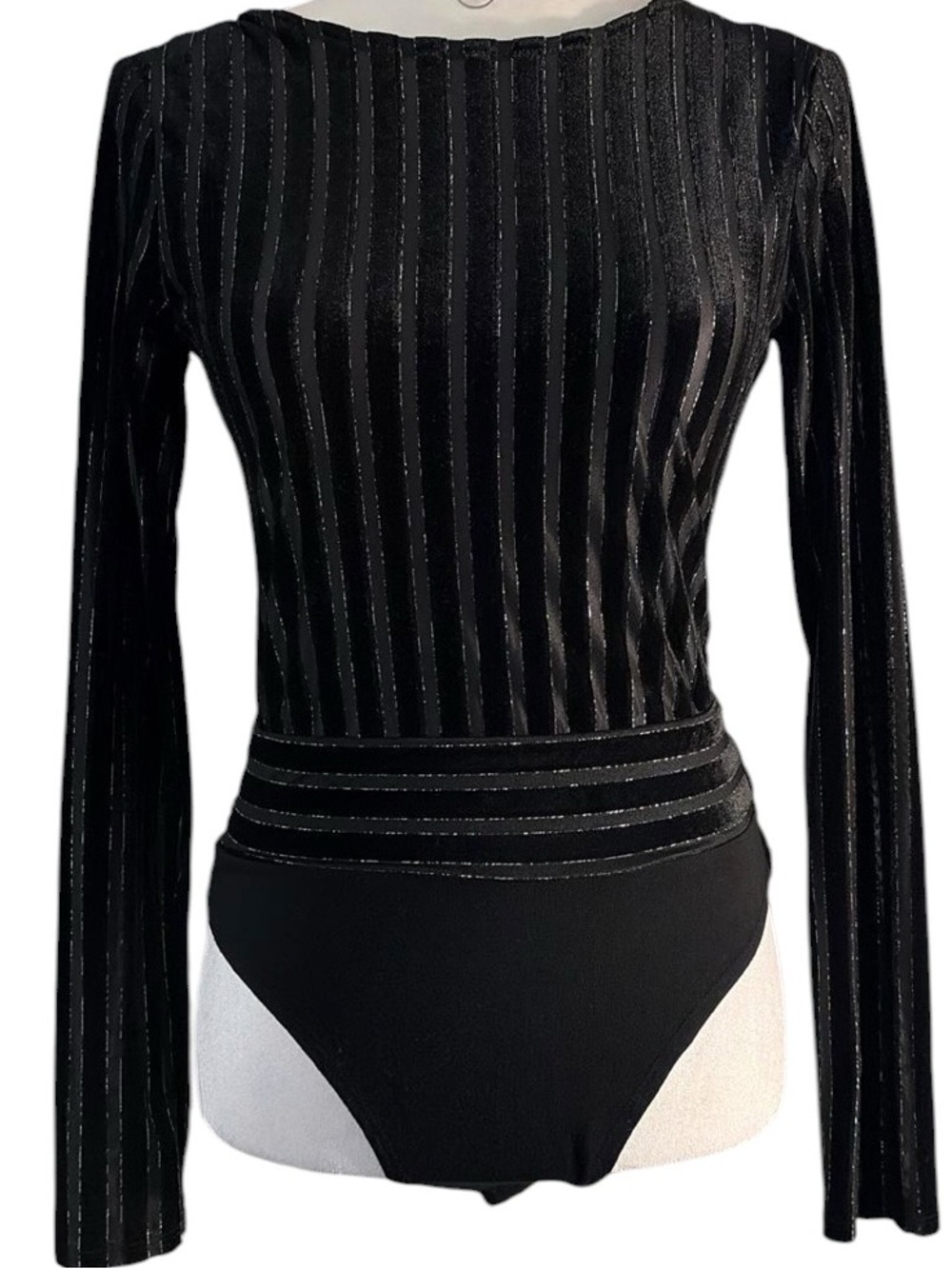 Superdown Black and Silver velvet Bodysuit. s new with tags - Picture 2 of 8